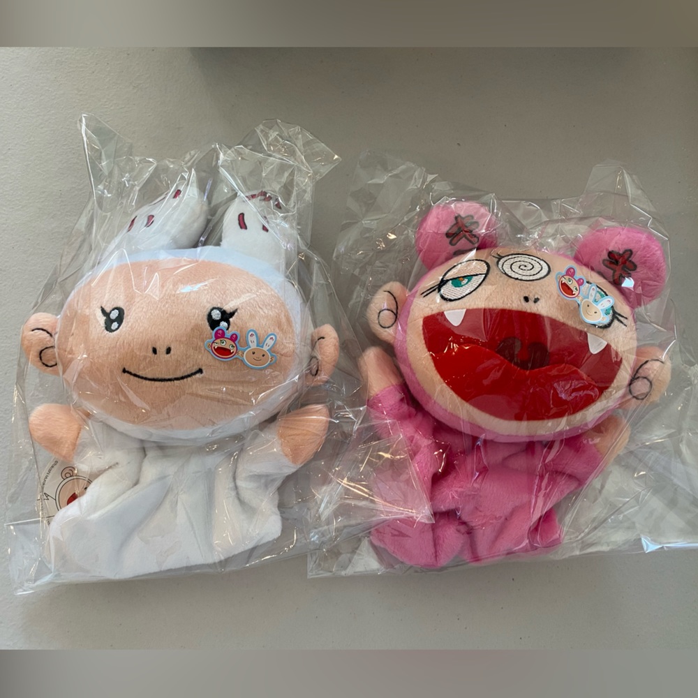 Takashi Murakami Kaikai and Kiki Puppet set NWT Japan Exclusive